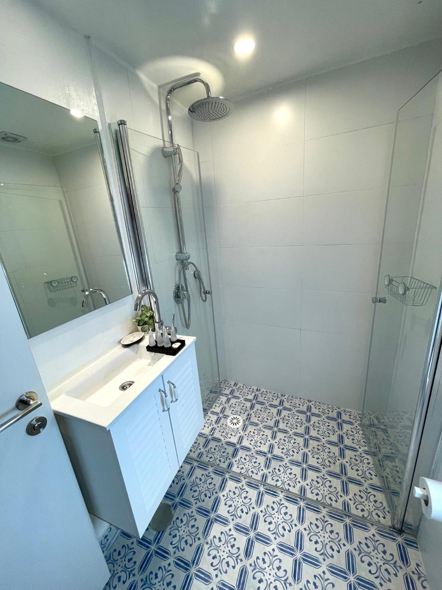 1000Nights Yassou Apartment Tel Aviv Bagian luar foto